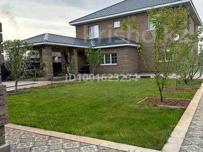 Отдельный дом · 6 комнат · 290 м² · 10 сот., Чингирлауская за 140 млн 〒 в Аксае