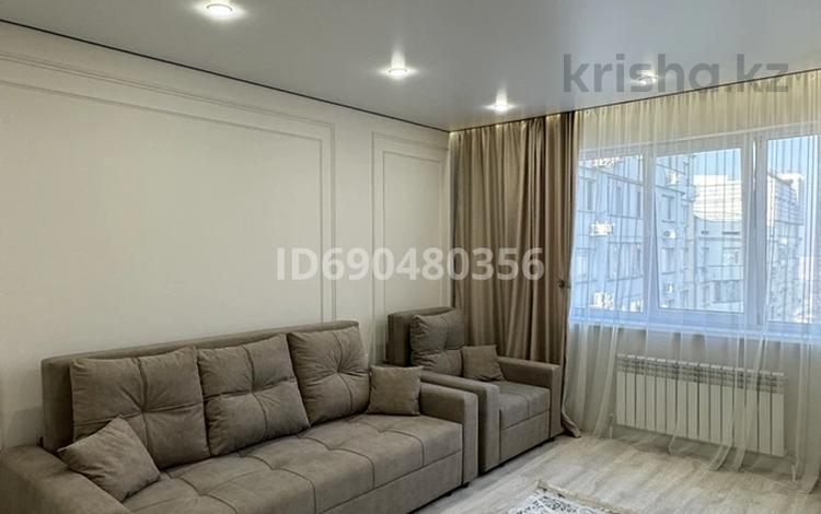 1-бөлмелі пәтер, 50 м², 14 қабат тәулігіне, Навои 39, бағасы: 18 000 〒 в Алматы, Ауэзовский р-н — фото 2