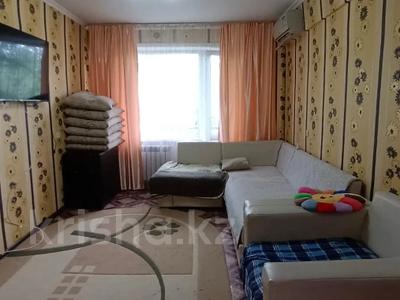 3-комнатная квартира · 69 м² · 4/5 этаж, Заки Ахметова 12 за 22 млн ₸ в Усть-Каменогорске