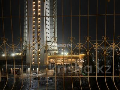 2-комнатная квартира · 65 м² · 5/9 этаж, Дотсык 50 за 410 000 〒 в Алматы, Медеуский р-н