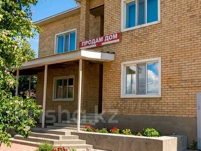 Жеке үй · 5 бөлме · 290 м² · 10 жүзд., Момышулы 49 — Аити школа, бағасы: 68 млн ₸ в Косшы