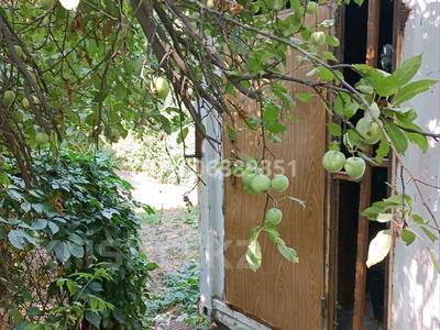 Дача · 1 комната · 16 м², мкр Юбилейный 86 за 50 000 〒 в Алматы, Медеуский р-н