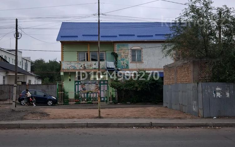 Жеке үй · 9 бөлме · 300 м² · 9 жүзд., Барибаева 56 — Абылай хана, бағасы: 150 млн ₸ в Каскелене — фото 9
