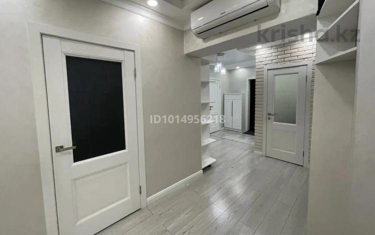 3-комнатная квартира · 97 м² · 5/5 этаж, мкр Думан-2 30 за 490 000 ₸ в Алматы, Медеуский р-н — фото 2