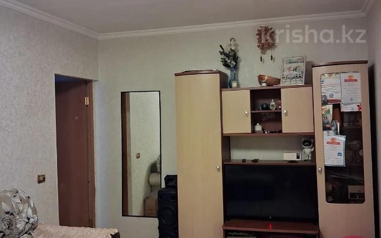 2-комнатная квартира · 43 м² · 2/4 этаж, мкр №8 за 26.5 млн ₸ в Алматы, Ауэзовский р-н — фото 11