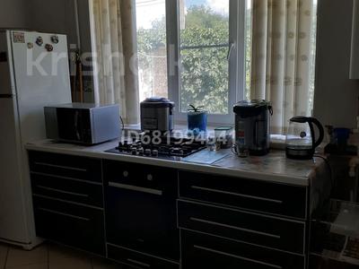 2-комнатная квартира · 60 м² · 1/1 этаж, Джангильдина 157 — Пр.Нокина за 17 млн ₸ в Актобе, мкр. Курмыш