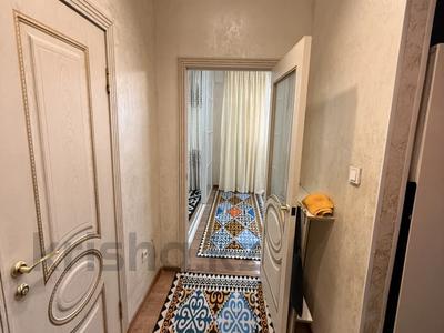 2-комнатная квартира · 39.7 м² · 6/10 этаж, мкр Аксай-1 за 26 млн ₸ в Алматы, Ауэзовский р-н