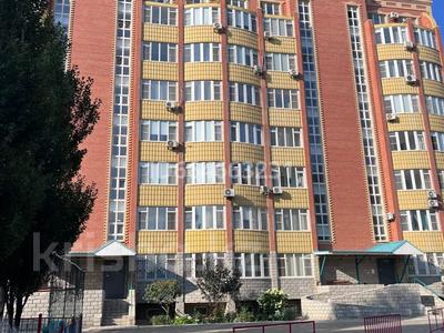 3-комнатная квартира · 101.9 м² · 8/8 этаж, мкр. Алтын орда, Санкибай батыра 40 за 33 млн ₸ в Актобе
