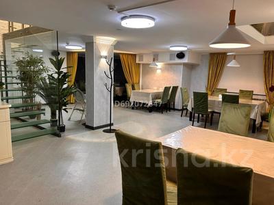 Свободное назначение, офисы, магазины и бутики, общепит, салоны красоты, фитнес и спорт, медцентры и аптеки, образование, развлечения, конференц-залы, кабинеты и рабочие места, студии · 260 м² за 1.7 млн 〒 в Астане