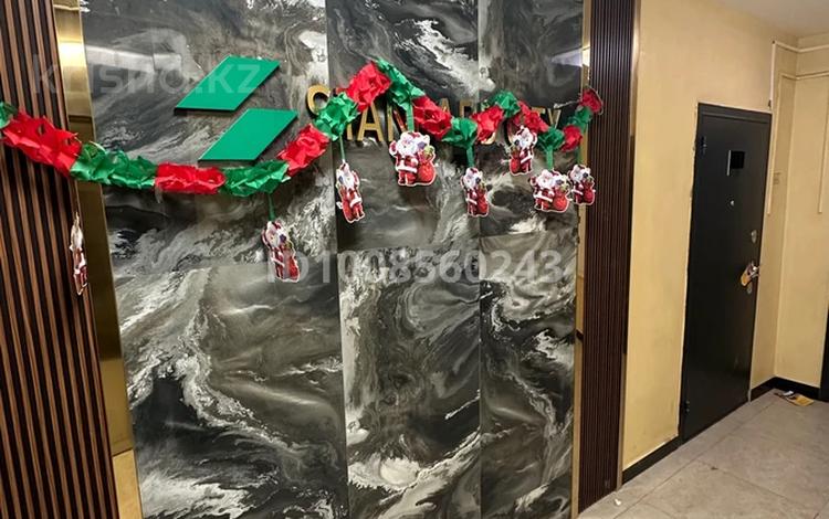 3-комнатная квартира · 90 м², мкр Нурсат 3, Мкр.Нуртас 4558/7 — Нуртас болльница атамекен за 220 000 〒 в Шымкенте, Каратауский р-н — фото 2