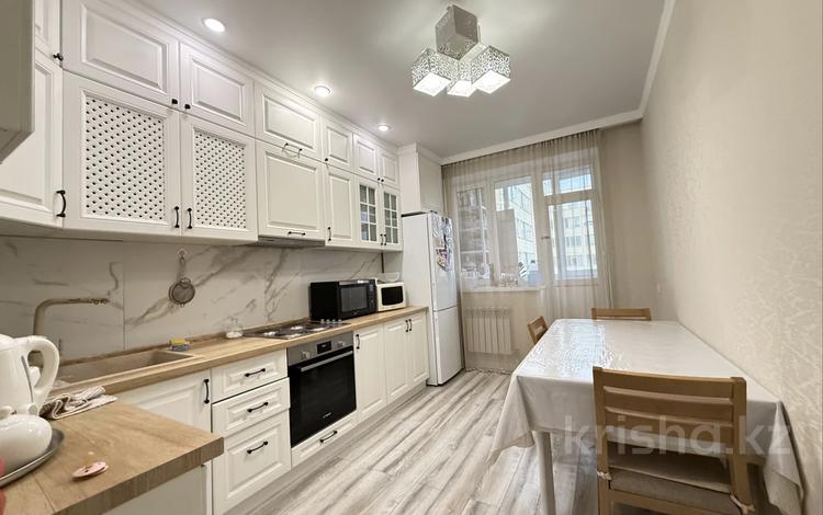 3-комнатная квартира · 90 м² · 4/7 этаж, Аманжол Бөлекпаев 10 за 43.5 млн 〒 в Астане, Алматы р-н — фото 2