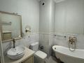 3-комнатная квартира · 130 м², Кабанбай батыра 51 за 600 000 ₸ в Алматы, Медеуский р-н — фото 11