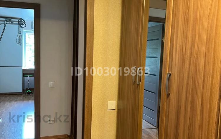 3-комнатная квартира · 58 м² · 3/5 этаж, Бухар Жырау за 27.9 млн 〒 в Караганде, Казыбек би р-н — фото 2