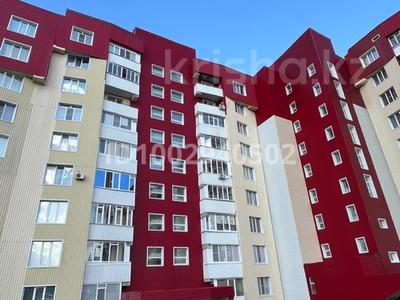 2-бөлмелі пәтер · 60 м² · 1/9 қабат, Б.Момышулы 14, бағасы: 23.5 млн ₸ в Усть-Каменогорске, Ульбинский
