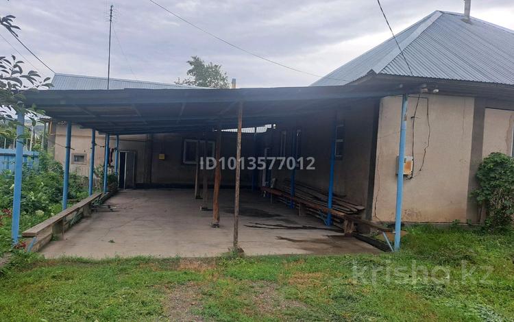 Отдельный дом · 4 комнаты · 200 м² · 25 сот., Талгар Бекбаева-Крутенко 10 — Талгар ул Токаева за 75 млн ₸ в Алматы — фото 2