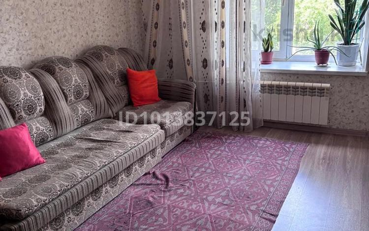 2-бөлмелі пәтер · 42.3 м² · 2/5 қабат, мкр Шанхай, Макаренко 7/1 — Макаренко/Рыскулова, бағасы: 13.5 млн ₸ в Актобе — фото 2