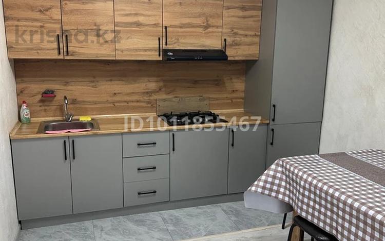 3-комнатная квартира · 82 м² · 8/9 этаж, Микрорайон Алтын Ауыл 15 за 28.5 млн 〒 в Каскелене — фото 2