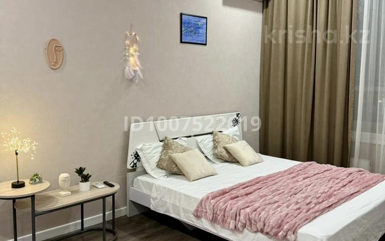 1-комнатная квартира · 47 м² · 3/14 этаж, Санжара Асфендиярова 9 — Ханшатыр , Жагалау за 15 000 ₸ в Астане, Нура р-н — фото 2