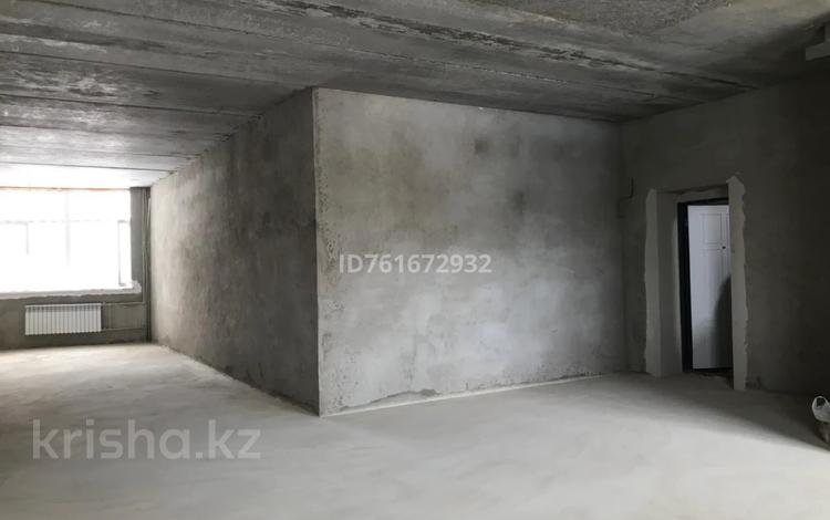 3-комнатная квартира · 82 м² · 5/6 этаж, 20-й мкр участок №19,19\1 за 18 млн ₸ в Актау — фото 2