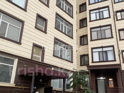 2-бөлмелі пәтер · 80 м² · 5/6 қабат, 20-й мкр 19/1 — Новая дорога, кольцо с триумфальной аркой, бағасы: 16 млн ₸ в Актау