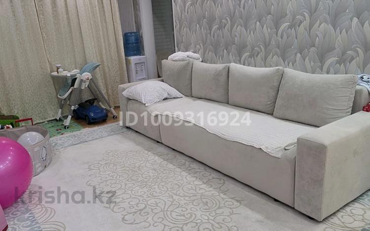 3-бөлмелі пәтер · 58 м² · 1/5 қабат, пгт Балыкши, Азаттык 169 б — Остановка Нарсуд, бағасы: 20 млн ₸ в Атырау — фото 2