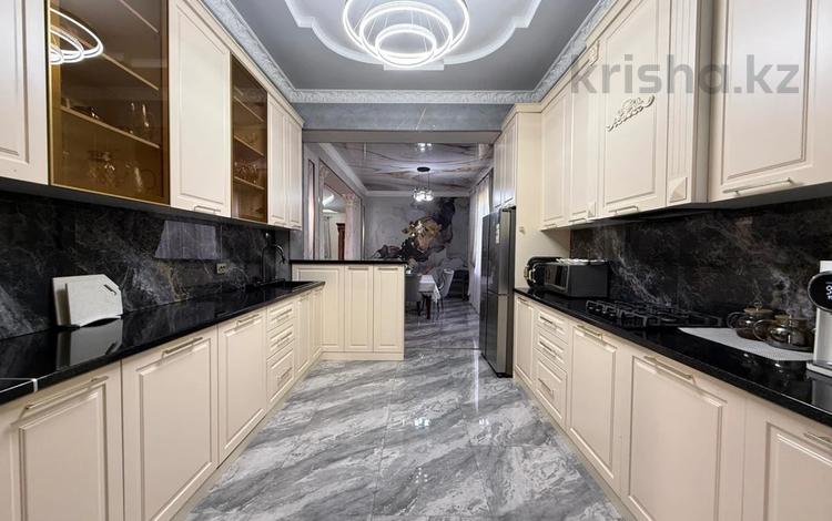 Жеке үй · 8 бөлме · 360 м² · 11 жүзд., Школьная 4, бағасы: 215 млн ₸ в Алматы, Алатауский р-н — фото 13
