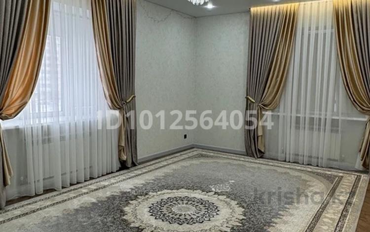 3-комнатная квартира · 107 м² · 4/9 этаж, мкр. Алтын орда, Алия молдагулова 62/1 за 65.2 млн ₸ в Актобе — фото 2