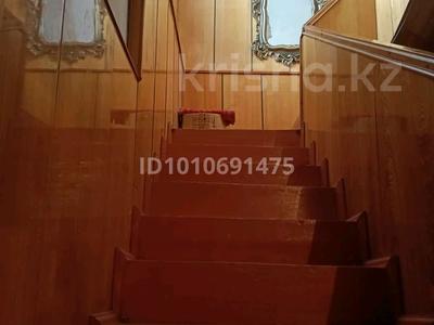 Отдельный дом · 12 комнат · 380 м² · 7 сот., мкр Казыгурт, Толебаева 55 — Находиться возле магазина Береке или за Авторынком за 60 млн ₸ в Шымкенте, Туран р-н