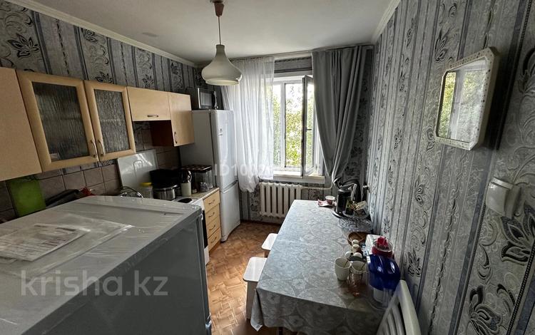 3-комнатная квартира · 64.5 м² · 4/9 этаж, Камзина 64 — Автобусный парк №1 за 23 млн 〒 в Павлодаре — фото 6