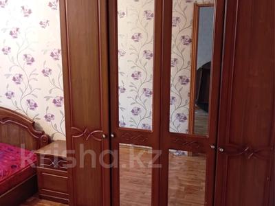 Продажа квартир в Карагандинской обл.: 2-комнатная квартира · 44 м² · 5/5 этаж, Майкудук, 12й микрорайон 5 за 9 млн 〒 2-комнатная квартира · 44 м² · 5/5 этаж, Майкудук, 12й микрорайон 5 за 9 млн 〒 в Караганде, Алихана Бокейханова р-н