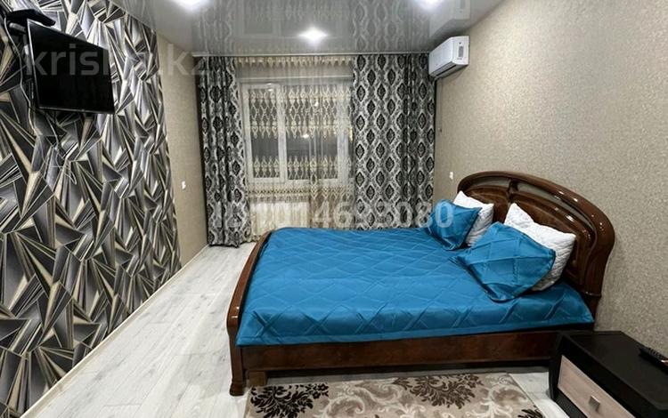 1-бөлмелі пәтер · 40 м² · 7/10 қабат, 11 ш/а., бағасы: 2 000 ₸ в Актобе, мкр 11 — фото 2