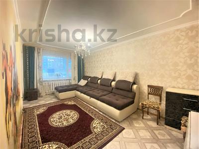 3-комнатная квартира · 62 м² · 1/5 этаж, Майкудук, 19й микрорайон 74 за 16.3 млн ₸ в Караганде, Алихана Бокейханова р-н