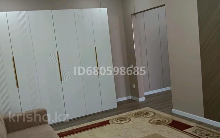 1-бөлмелі пәтер · 46 м² · 4/5 қабат, мкр. Алтын орда, Мкр. Батыс-2, участок №339, бағасы: 19.5 млн ₸ в Актобе — фото 7
