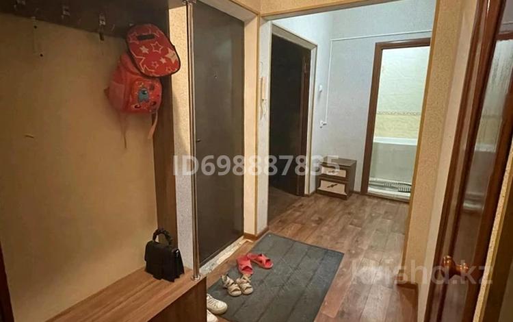 2-бөлмелі пәтер · 61 м² · 3/5 қабат ай сайын, Мкр Алатау 43, бағасы: 75 000 〒 в Таразе — фото 2