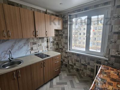 1-комнатная квартира, 40 м², 3/5 этаж помесячно, Циолковского за 80 000 〒 в Уральске