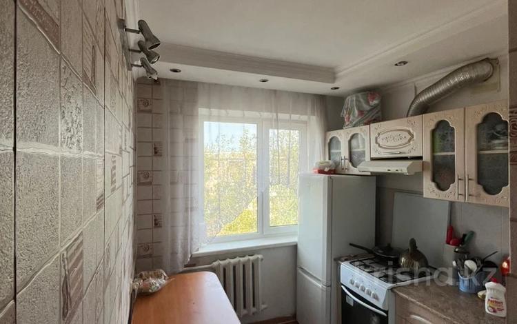 3-комнатная квартира · 49.5 м² · 5/5 этаж, Каирбекова за 17.5 млн ₸ в Костанае — фото 2