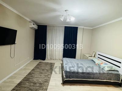 1-комнатная квартира · 45 м² · 1/9 этаж, мкр Кунаева за 2 500 ₸ в Уральске
