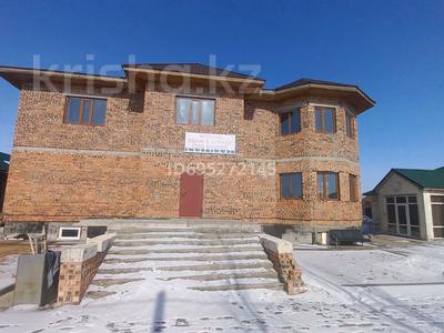 Отдельный дом · 8 комнат · 820 м² · 20 сот., Суйынбай 3 — Республики-Суинбая за ~ 1.1 млн 〒 в Косшы