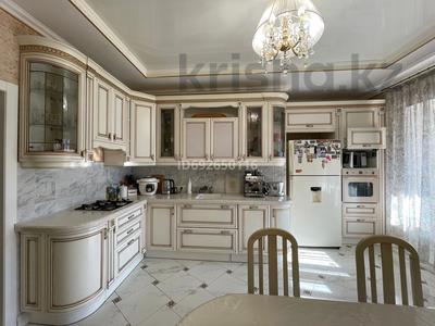 Продажа квартир в Акмолинской обл.: 4-комнатная квартира · 144 м² · 3/5 этаж, Абая 114в — Абая Горького за 60 млн 〒 4-комнатная квартира · 144 м² · 3/5 этаж, Абая 114в — Абая Горького за 60 млн 〒 в Кокшетау