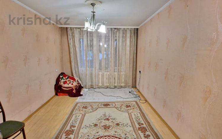 2-комнатная квартира, 45 м², 3/5 этаж, мкр Орбита-4 — Биржана