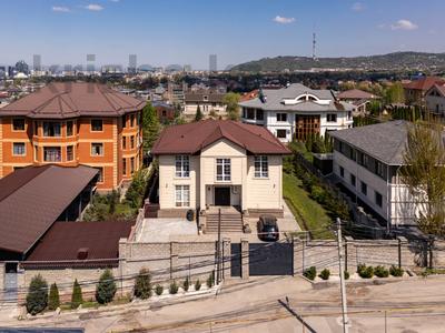 Отдельный дом · 7 комнат · 550 м² · 10 сот., мкр Горный Гигант, Шубарколь 24 за 400 млн ₸ в Алматы, Медеуский р-н