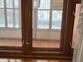 4-бөлмелі пәтер · 77 м² · 2/9 қабат, Абая 108 — Универмаг через дорогу, бағасы: ~ 30 млн ₸ в Уральске, мкр Школьник — фото 2