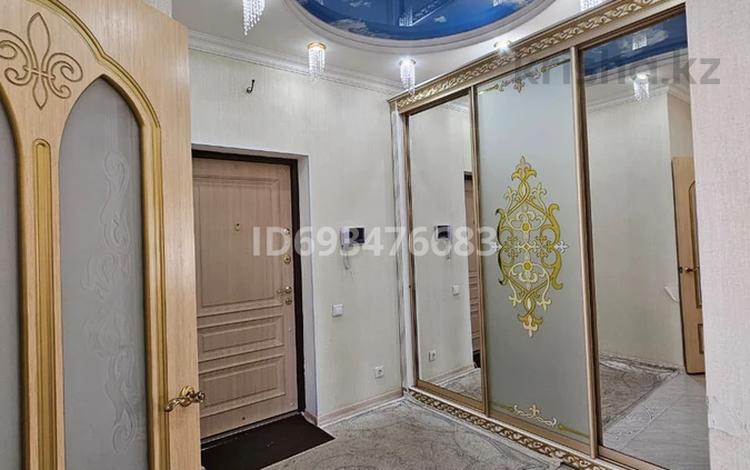 3-комнатная квартира, 101 м² помесячно, Амман 4 за 500 000 〒 в Астане — фото 2