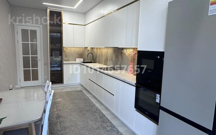 4-бөлмелі пәтер · 140 м² · 3/9 қабат, Академика Сатпаева 306, бағасы: 99 млн ₸ в Павлодаре — фото 2