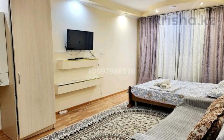 1-комнатная квартира · 30 м² · 1/4 этаж, Бейбітшілік 4А — "Арбат".ТЦ"Shymkent Plaza" за 15 000 ₸ в Шымкенте, Аль-Фарабийский р-н — фото 3