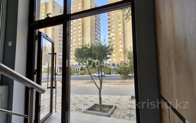 Свободное назначение, офисы, магазины и бутики, салоны красоты, медцентры и аптеки, образование, развлечения, конференц-залы, кабинеты и рабочие места, студии · 58 м² за 300 000 〒 в Актау, 13-й мкр — фото 15