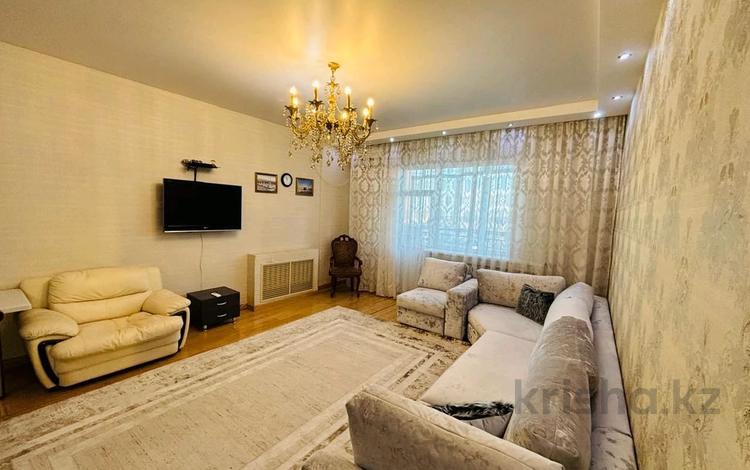 3-комнатная квартира · 83 м² · 17/24 этаж, Байтурсынова 12 — Калибек Куанышбаев-Ахмета Байтурсынулы за 350 000 ₸ в Астане, Алматы р-н — фото 2