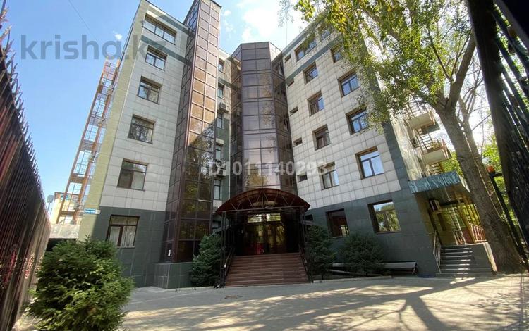 Свободное назначение, офисы, склады, салоны красоты, медцентры и аптеки, образование · 2882 м² за 2.2 млрд ₸ в Алматы, Алмалинский р-н — фото 2