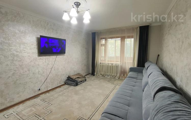 3-комнатная квартира, 60 м², 4/5 этаж, Абая 80/2 — Налоговый Комитет