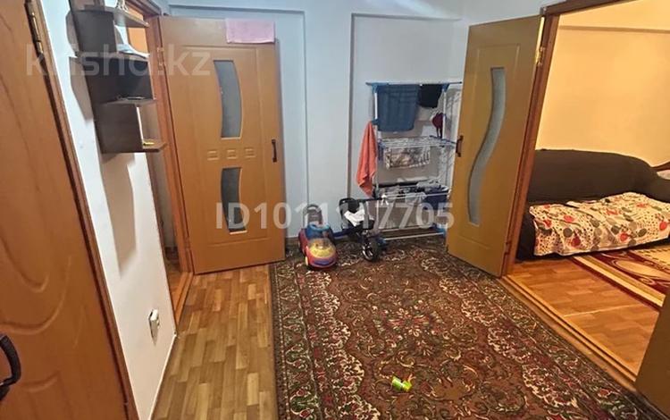 2-бөлмелі пәтер · 70.3 м² · 1/5 қабат, мкр Астана 33, бағасы: 20 млн ₸ в Таразе — фото 2